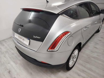 Lancia Delta 1.6 MJT DPF Business (9)