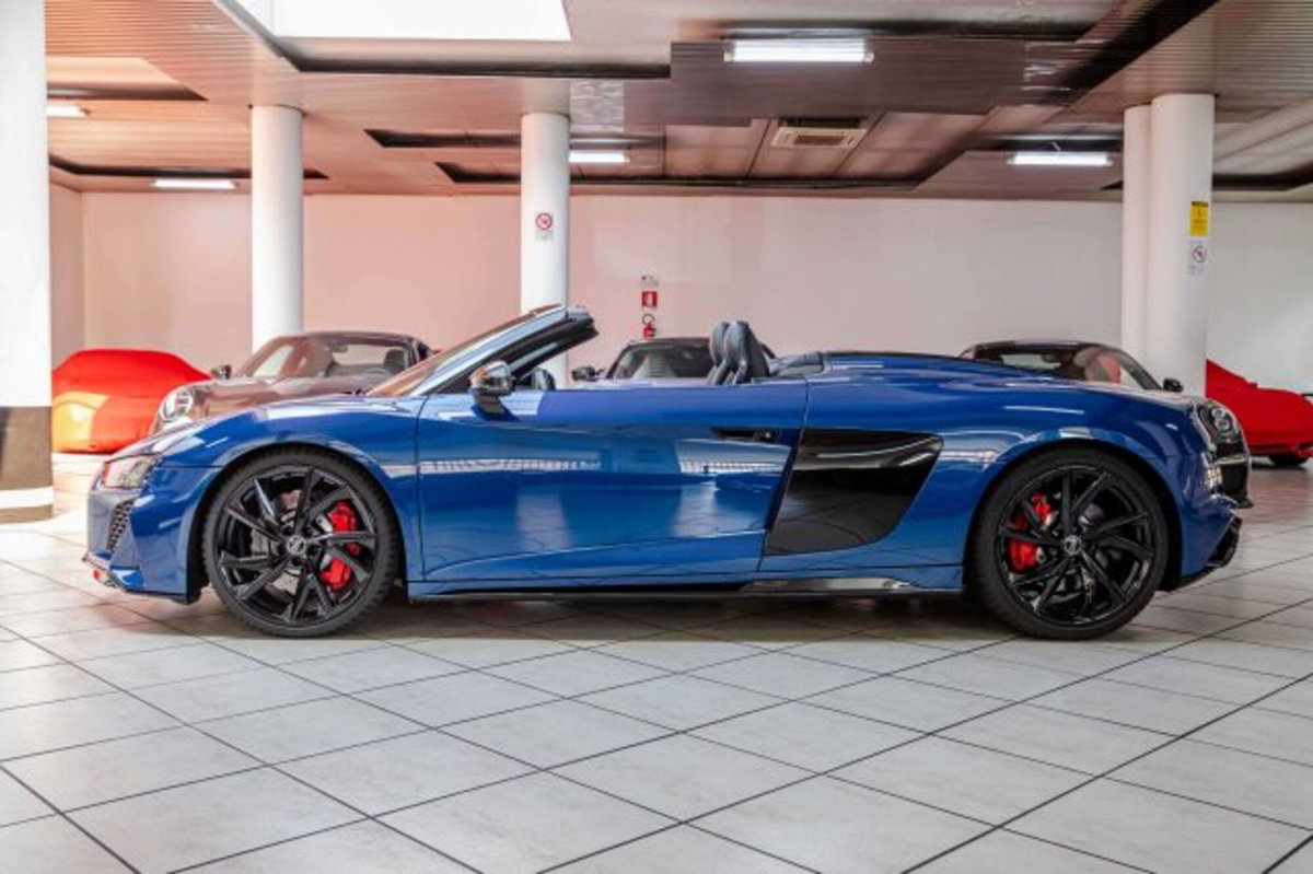 Audi R8 Cabrio Spyder 5.2 V10 performance rwd 570cv s tronic (4)