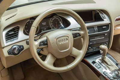 Audi A4 Avant 2.0 TFSI 211CV (14)
