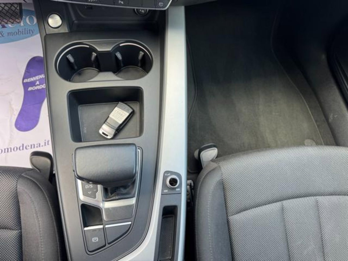 Audi A4 Avant 30 TDI/136 CV S tronic Business Advanced (10)