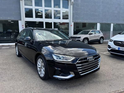 Audi A4 Avant 30 TDI/136 CV S tronic Business Advanced (2)