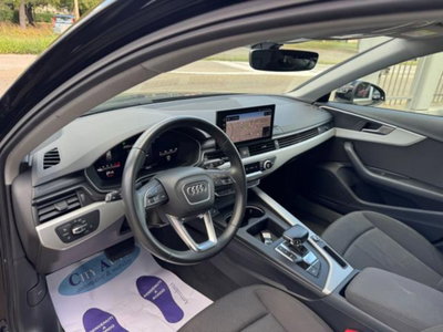 Audi A4 Avant 30 TDI/136 CV S tronic Business Advanced (6)