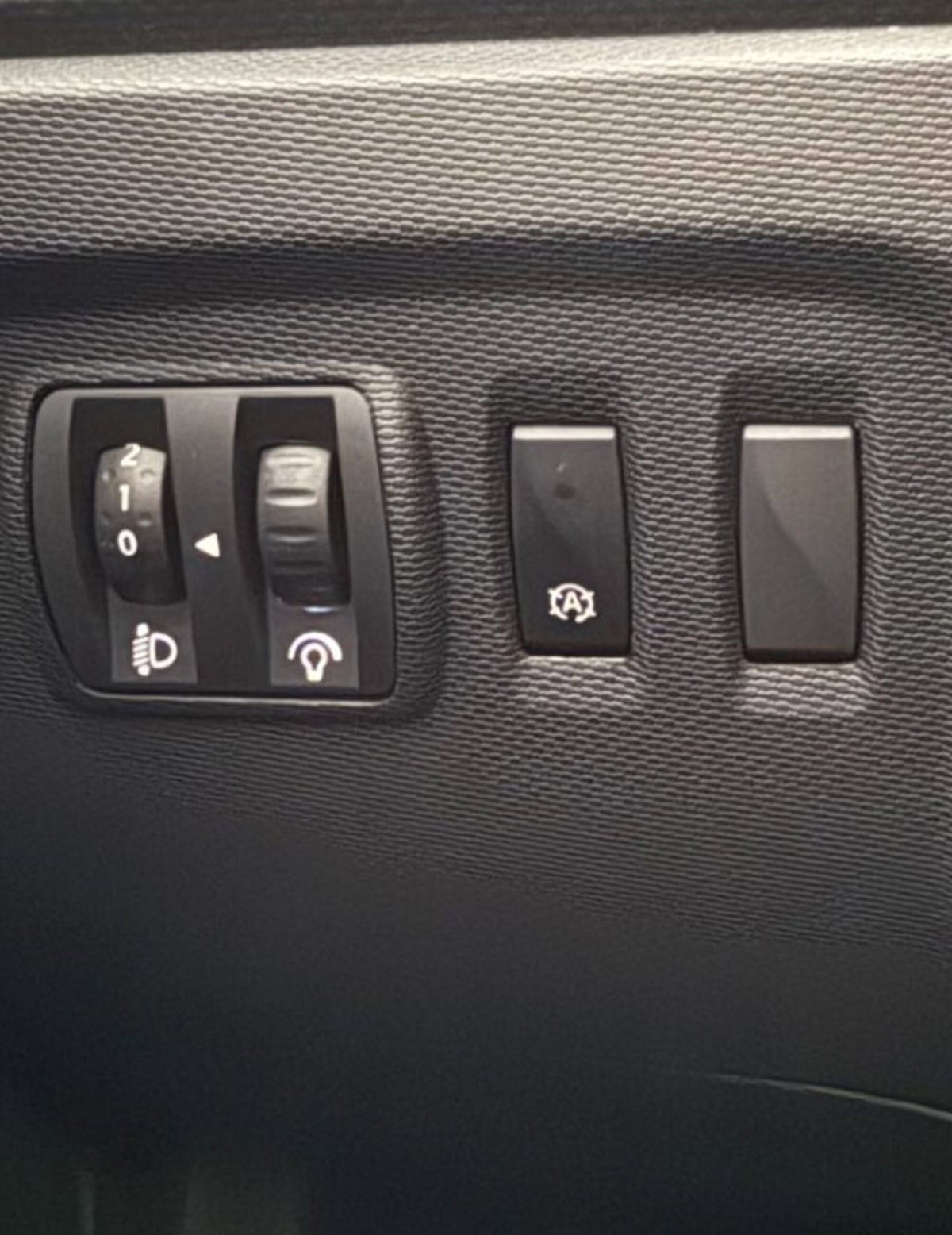 Renault Captur 1.2 TCe 120 CV EDC Energy R-Link (16)