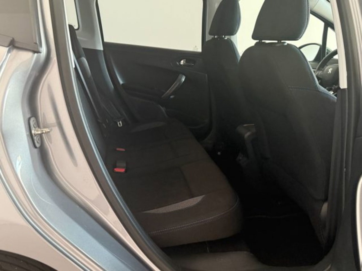 Peugeot 2008 82 S&S Allure (9)