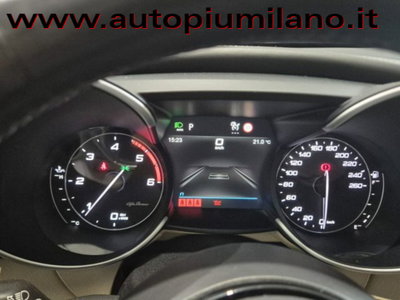 Alfa Romeo Giulia 2.2 Turbodiesel 190 CV AT8 Business (15)