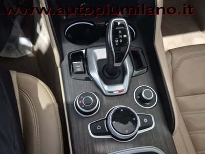 Alfa Romeo Giulia 2.2 Turbodiesel 190 CV AT8 Business (20)