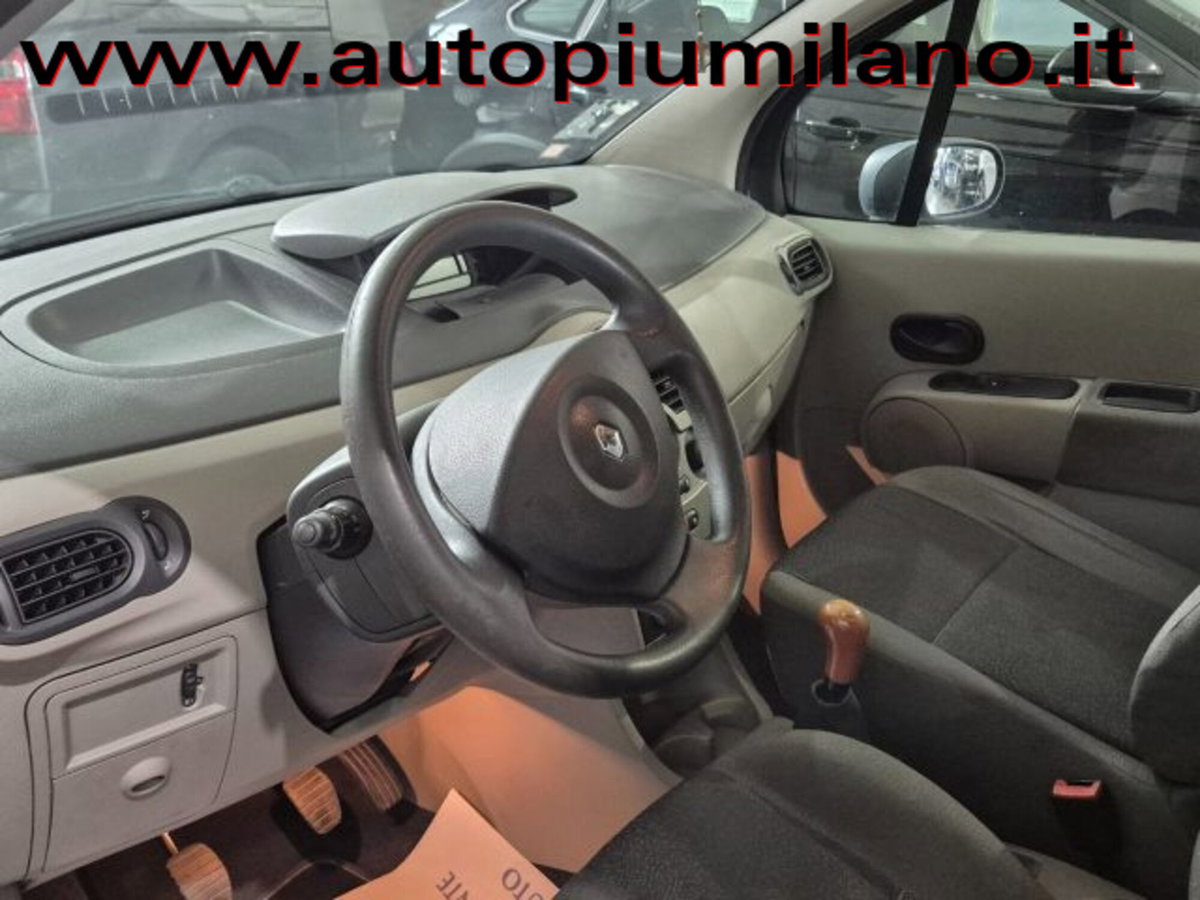 Renault Modus 1.2 16V Confort Authentique (5)
