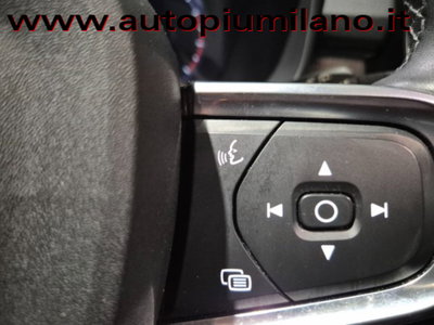 Volvo XC40 B4 AWD Geartronic Inscription (14)
