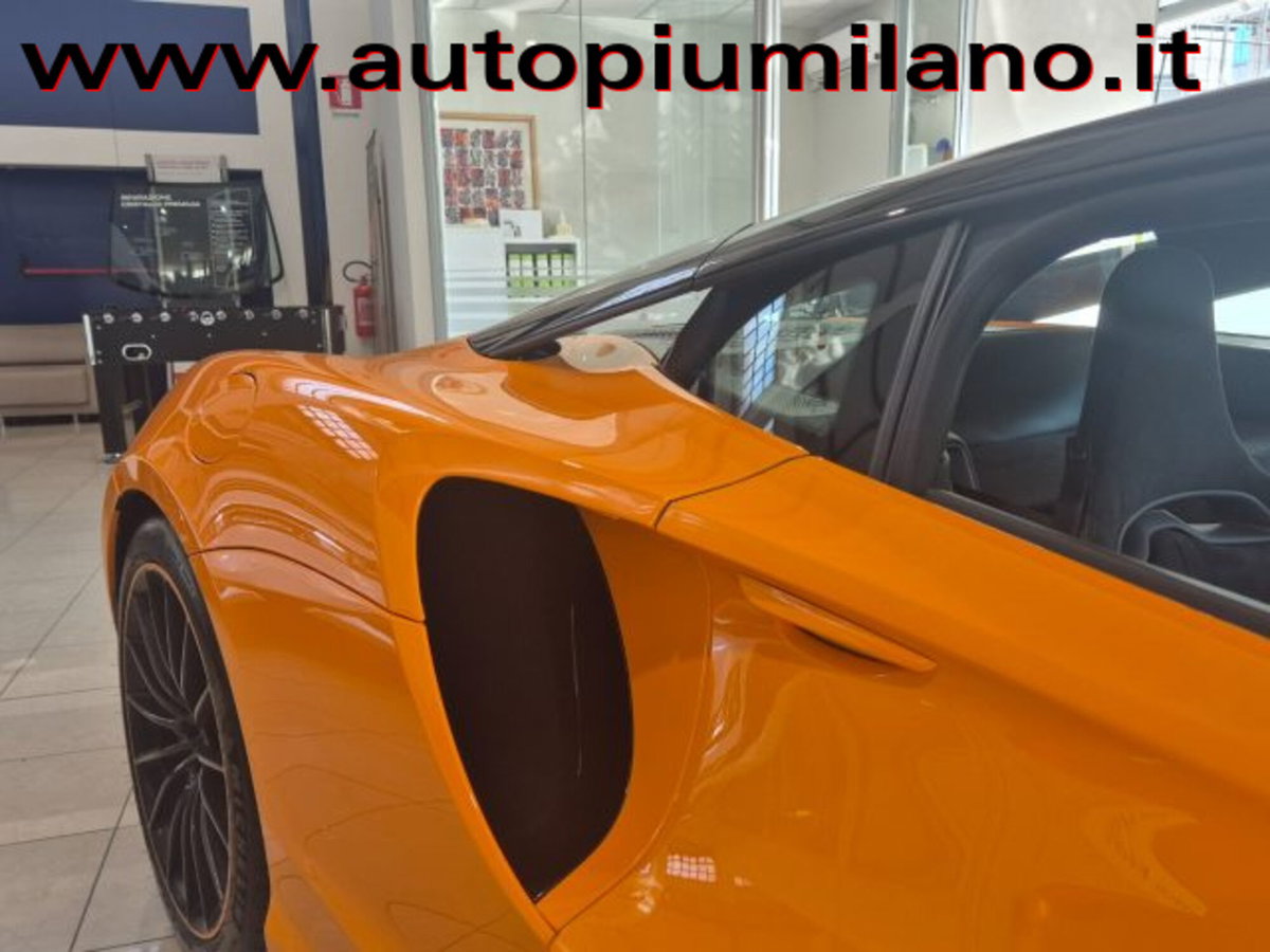 McLaren Artura Coupé  Artura Coupé 3.0 ssg8 (12)