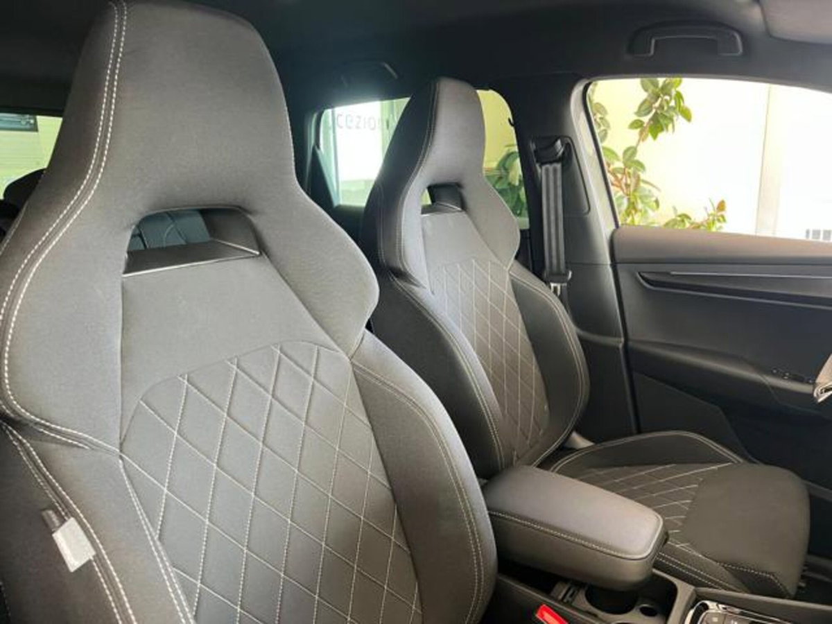 Skoda Karoq 2.0 TDI SCR 4x4 DSG SportLine (5)