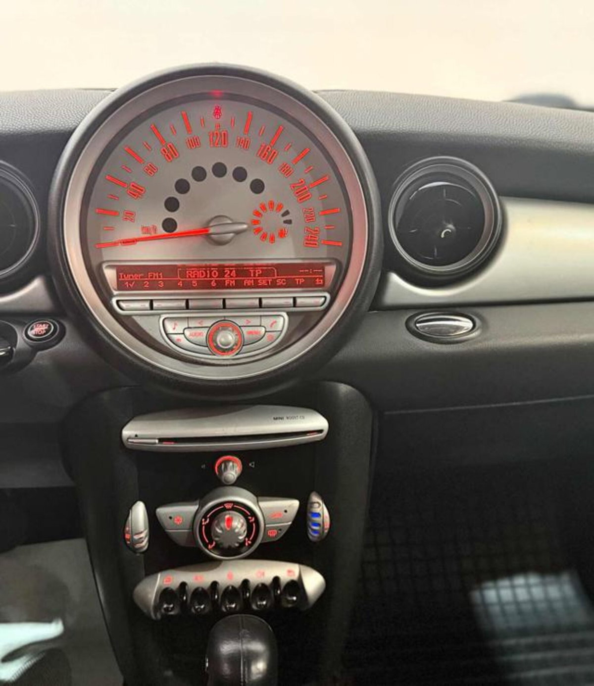 MINI Mini 1.6 16V Cooper Chili (14)