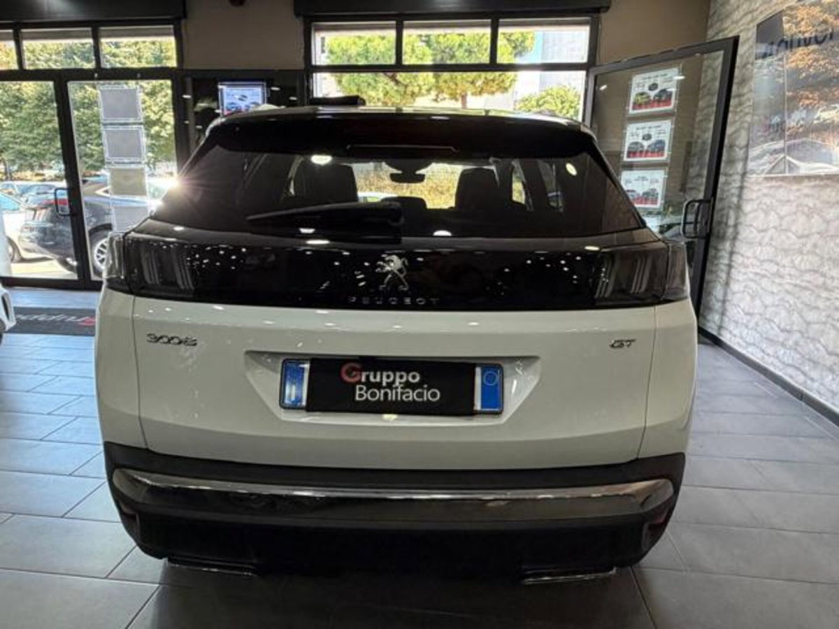 Peugeot 3008 BlueHDi 130 S&S EAT8 GT (6)