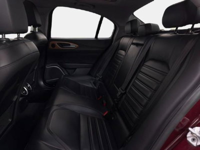 Alfa Romeo Giulia 2.2 Turbodiesel 210 CV AT8 AWD Q4 Veloce (13)