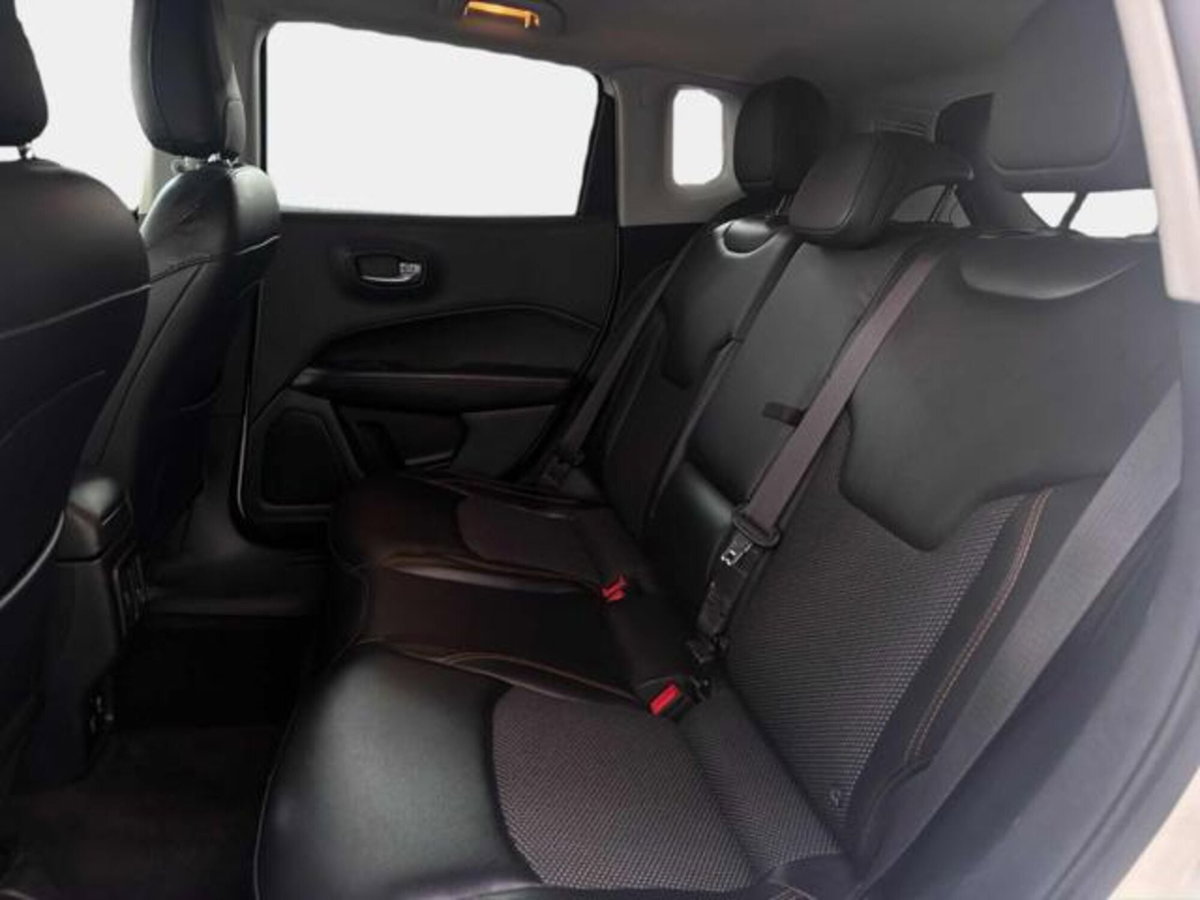 Jeep Compass 2.0 Multijet II aut. 4WD Limited (12)