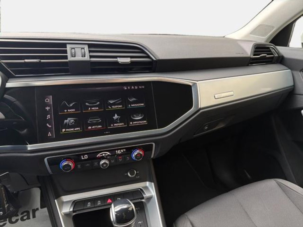 Audi Q3 35 TDI quattro S tronic Business (10)