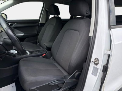 Audi Q3 35 TDI quattro S tronic Business (12)