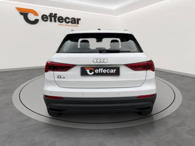 Audi Q3 35 TDI quattro S tronic Business (5)