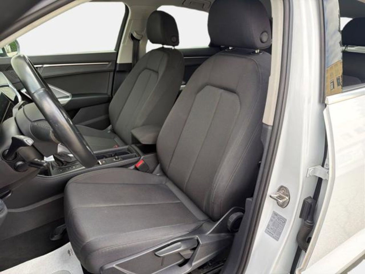Audi Q3 Sportback 35 TDI Business Plus (12)