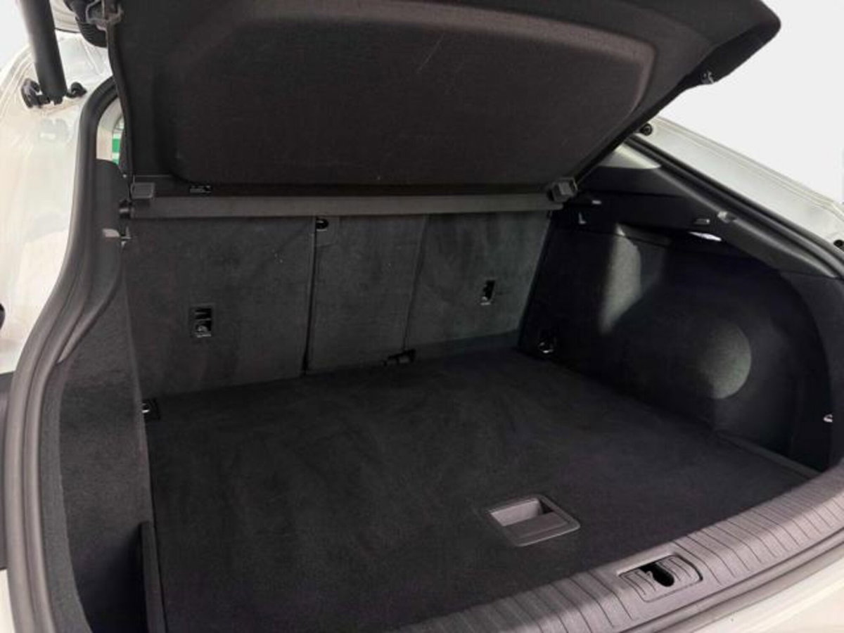 Audi Q3 Sportback 35 TDI quattro S tronic Business Plus (14)