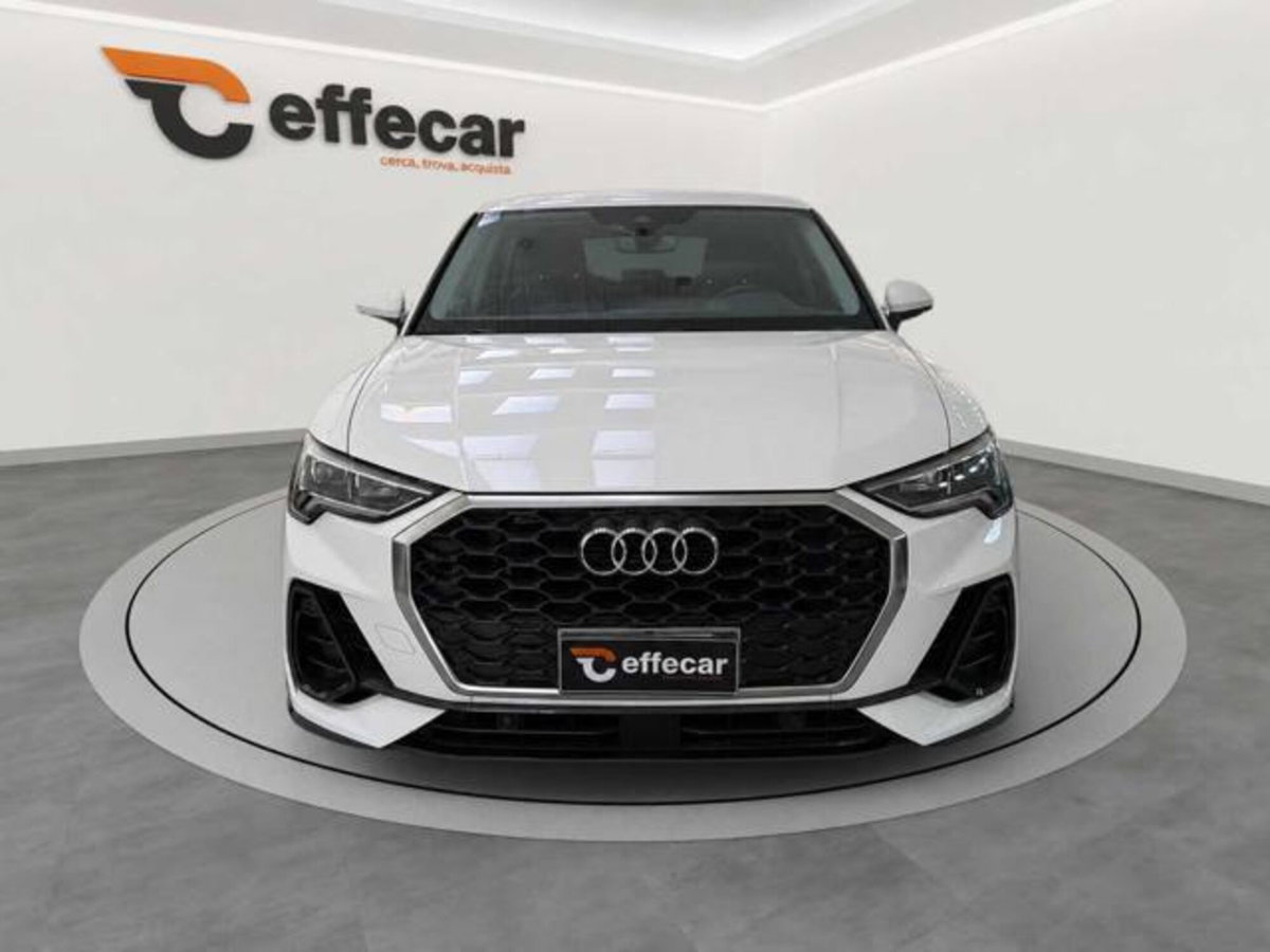 Audi Q3 Sportback 35 TDI quattro S tronic Business Plus (2)