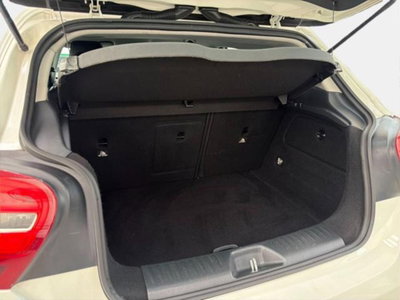 Mercedes-Benz Classe A 180 d Automatic Premium (14)