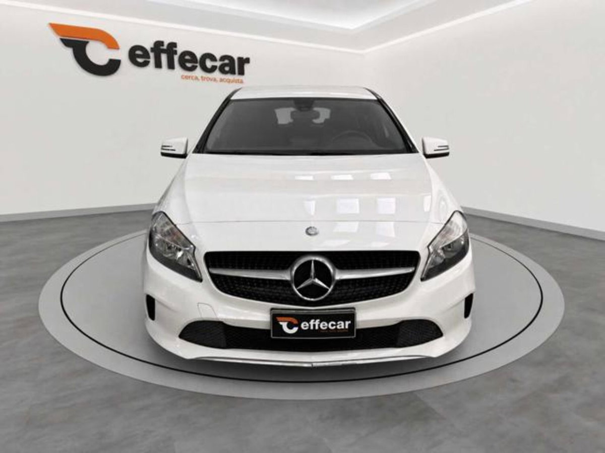 Mercedes-Benz Classe A 180 d Automatic Premium (2)