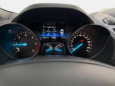 Ford Kuga 2.0 TDCI 150 CV S&S 4WD Powershift ST-Line (9)