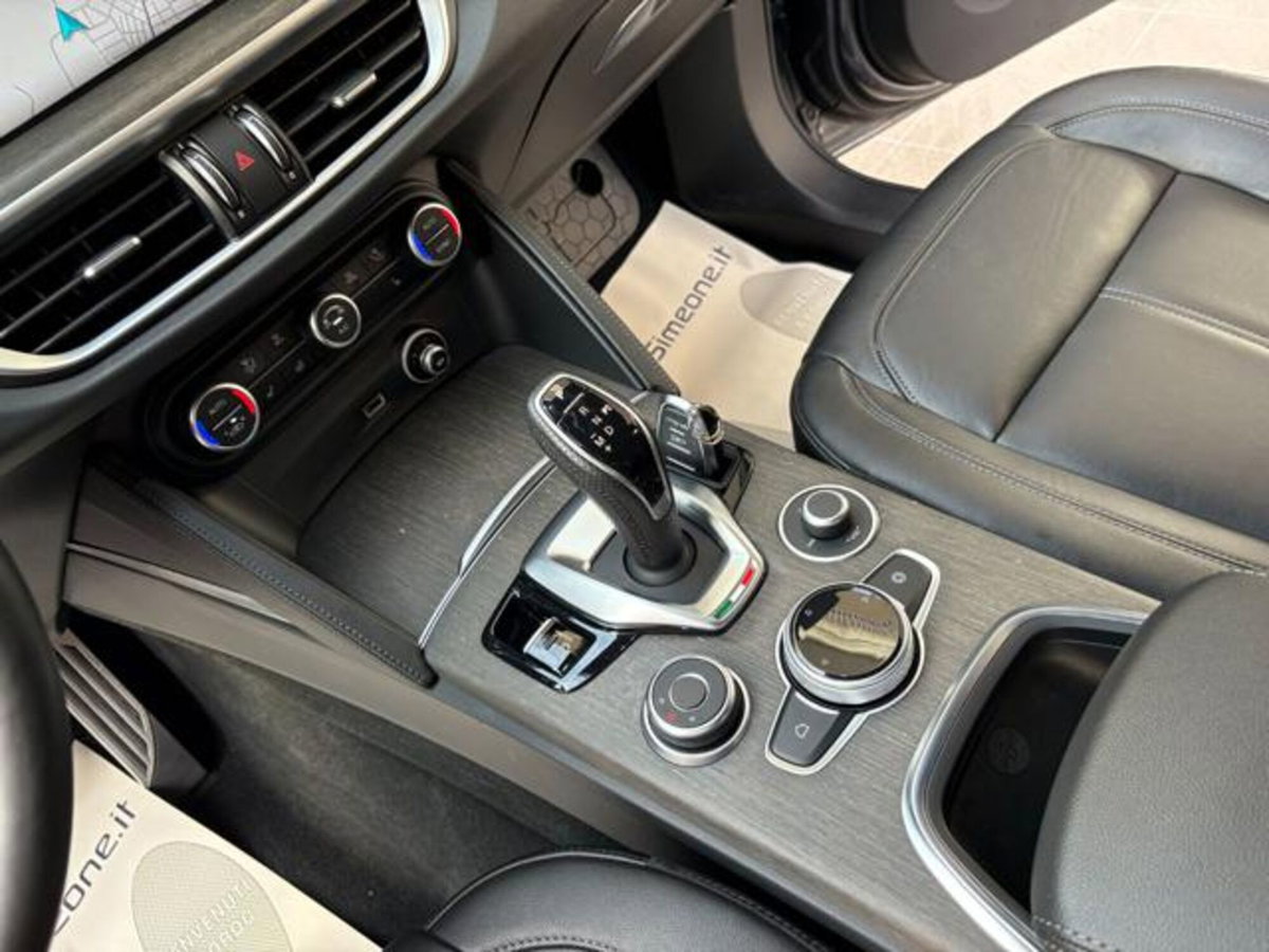 Alfa Romeo Stelvio Stelvio 2.2 Turbodiesel 210 CV AT8 Q4 Ti (18)