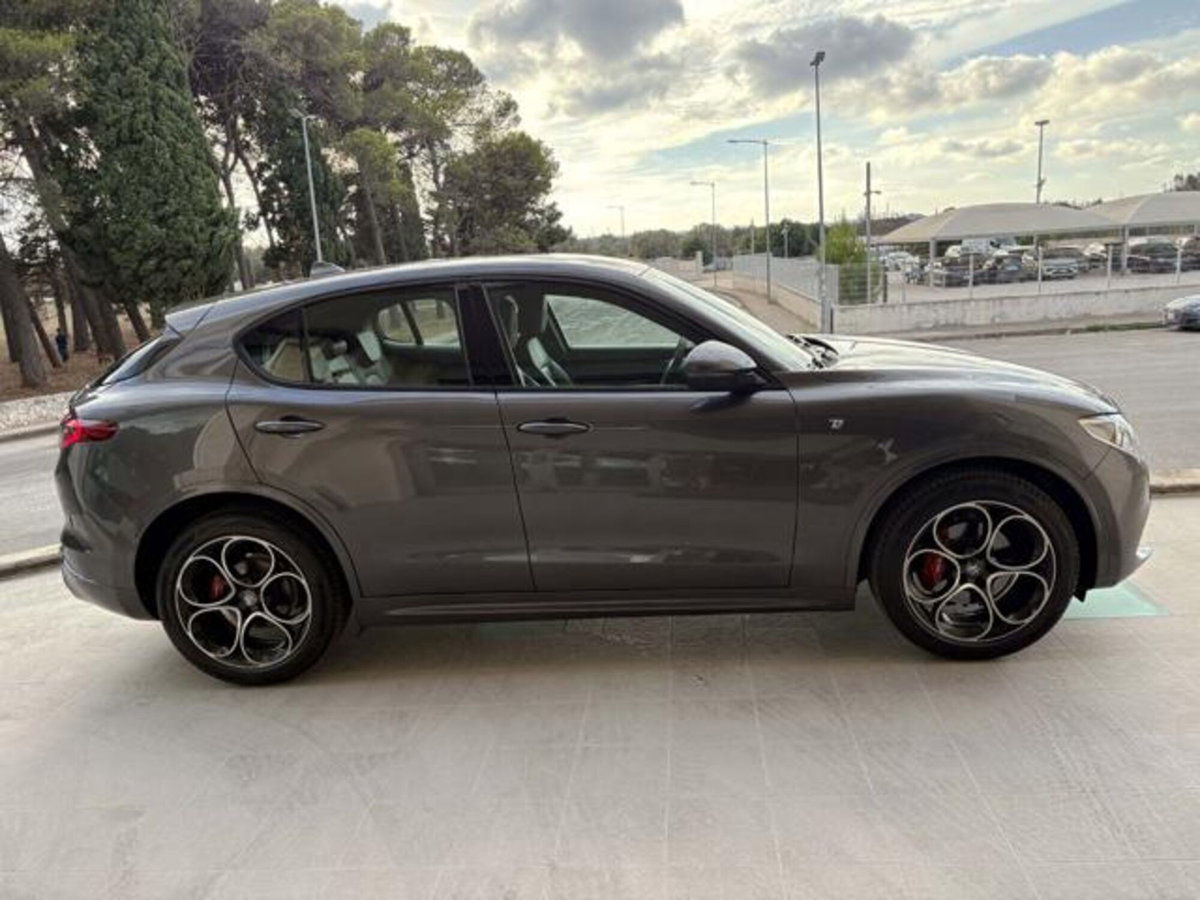 Alfa Romeo Stelvio Stelvio 2.2 Turbodiesel 210 CV AT8 Q4 Ti (4)