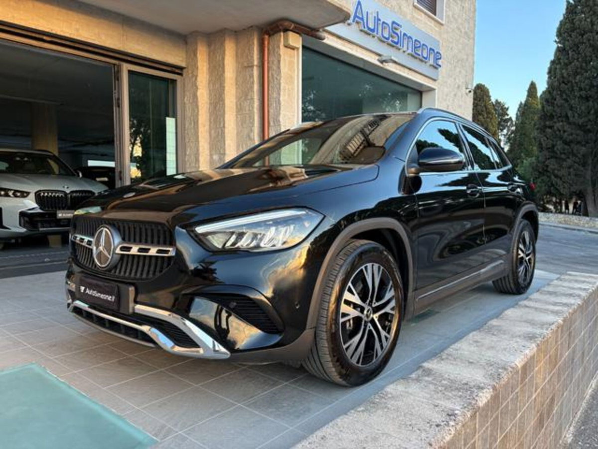 Mercedes-Benz GLA SUV 200 d Business Extra auto