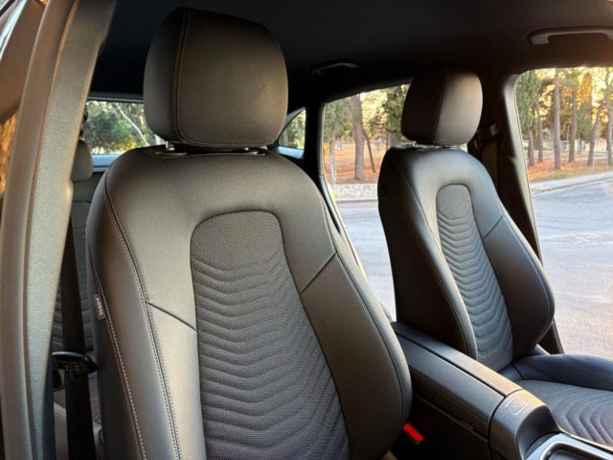 Mercedes-Benz GLA SUV 200 d Business Extra auto (10)