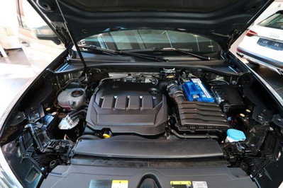 Audi Q3 40 TDI quattro S tronic Business (11)
