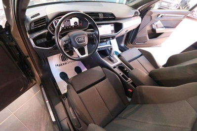 Audi Q3 40 TDI quattro S tronic Business (14)