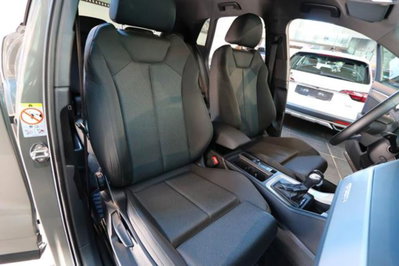 Audi Q3 40 TDI quattro S tronic Business (17)