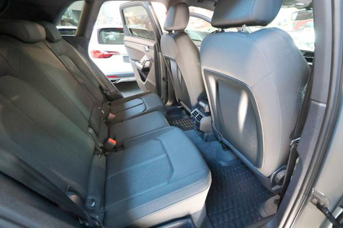 Audi Q3 40 TDI quattro S tronic Business (19)