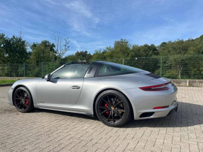 Porsche 911 Cabrio 3.0 Targa 4 GTS (3)