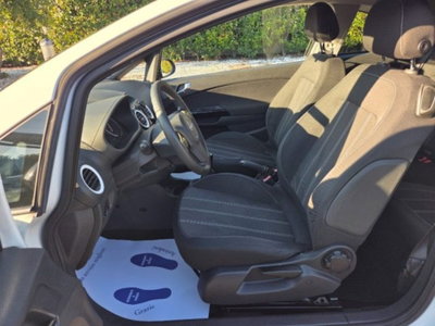 Opel Corsa 1.2 3 porte Edition (12)