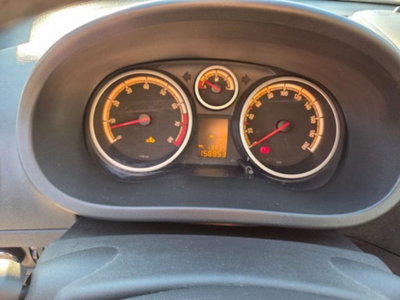 Opel Corsa 1.2 3 porte Edition (8)