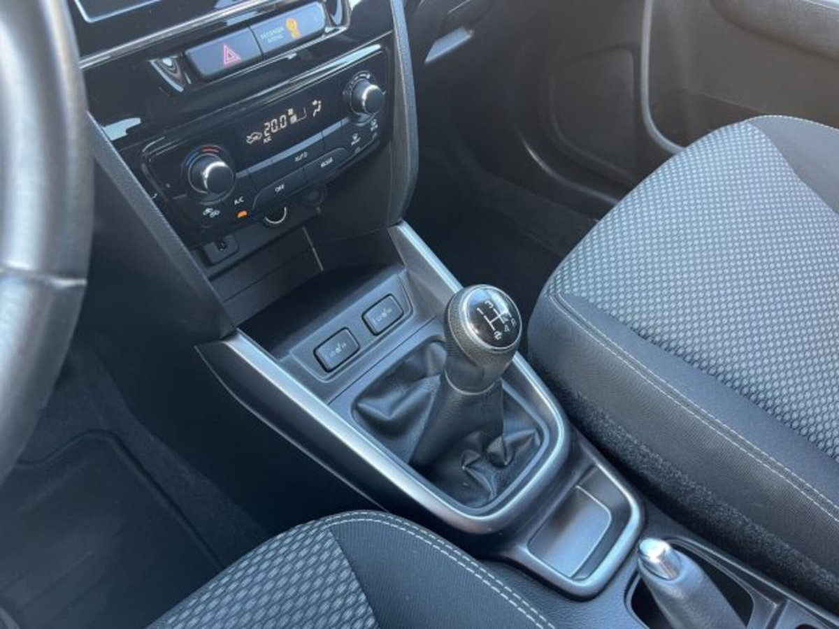 Suzuki Vitara 1.0 Boosterjet Katana (13)