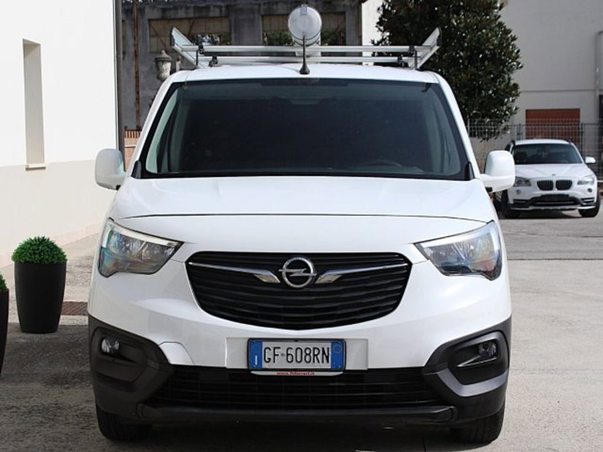 Opel Combo Furgone Cargo 1.5 Diesel 100CV S&S PC 650kg Edition (2)