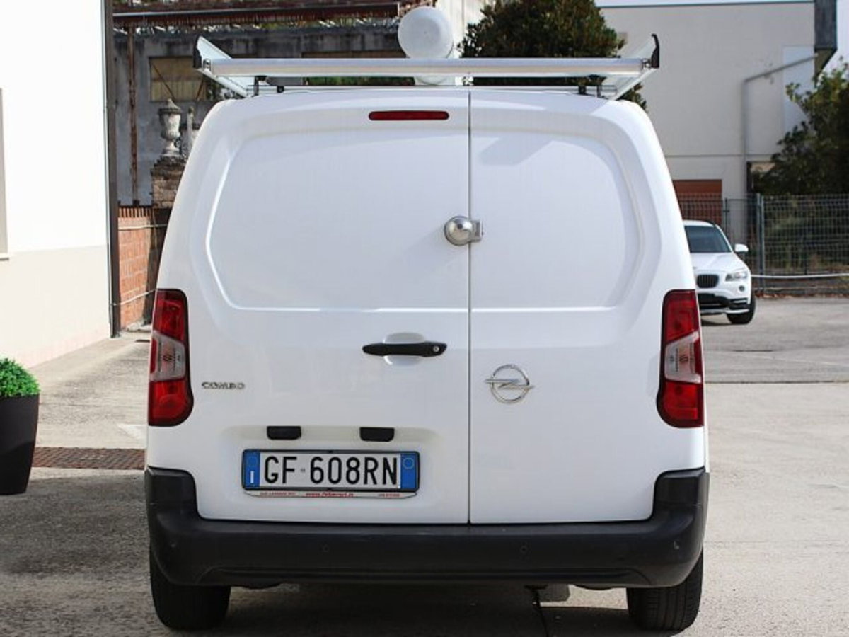 Opel Combo Furgone Cargo 1.5 Diesel 100CV S&S PC 650kg Edition (3)