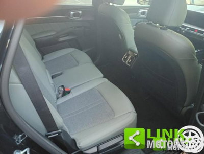 Kia Sorento 1.6 tgdi hev Style 4wd at6 (10)