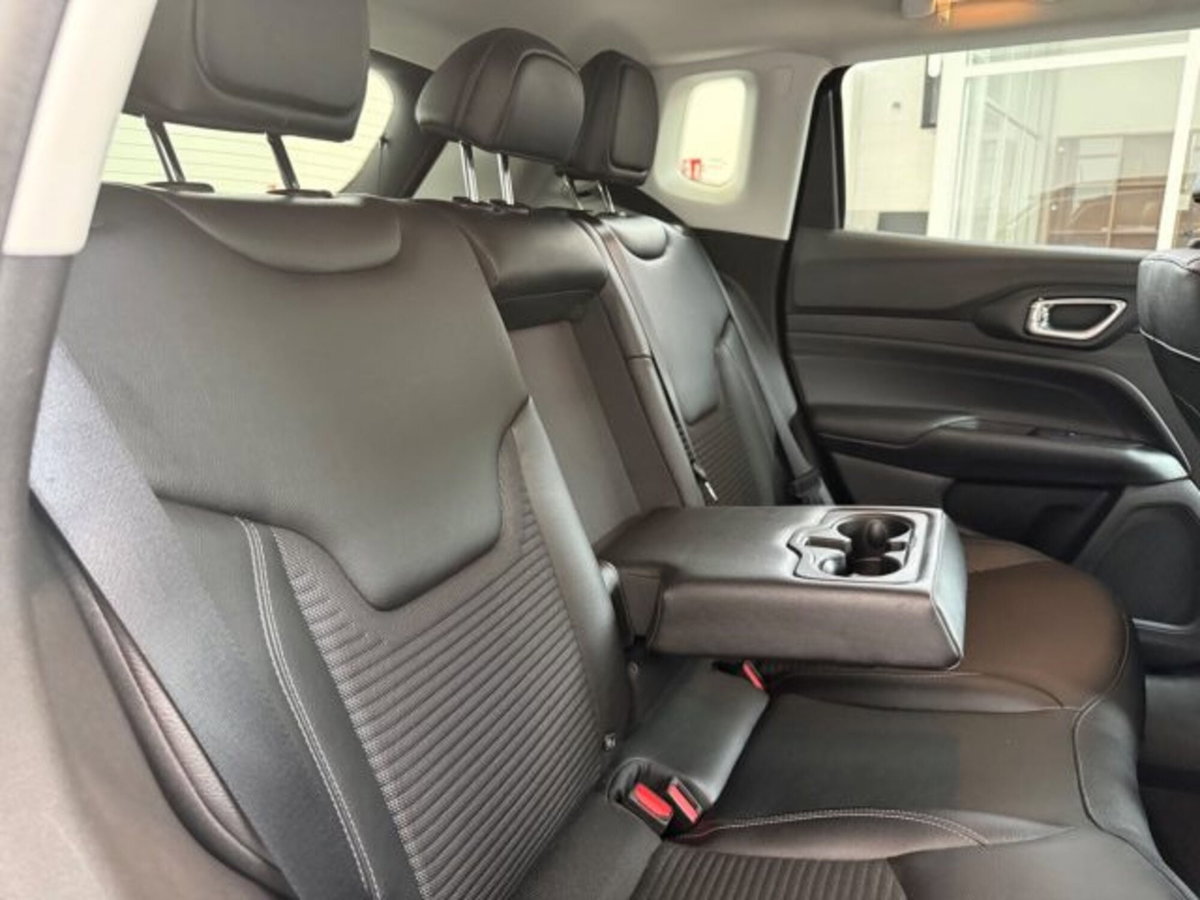 Jeep Compass 1.5 Turbo T4 130CV MHEV 2WD Limited (13)
