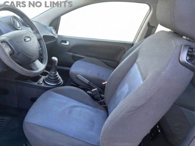 Ford Fiesta 1.4 TDCi 5p. Ghia (7)