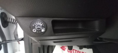 Renault Clio 1.0 tce Evolution Gpl 100cv (14)