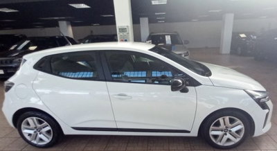 Renault Clio 1.0 tce Evolution Gpl 100cv (2)