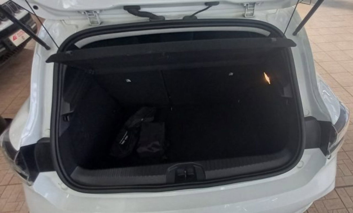 Renault Clio 1.0 tce Evolution Gpl 100cv (5)