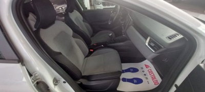 Renault Clio 1.0 tce Evolution Gpl 100cv (8)