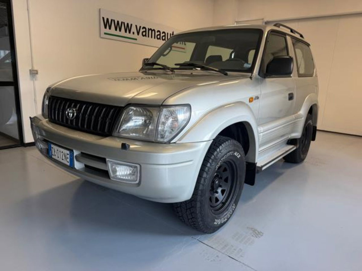 Toyota Land Cruiser Tdi D-4D cat 3 porte KDJ90 GX