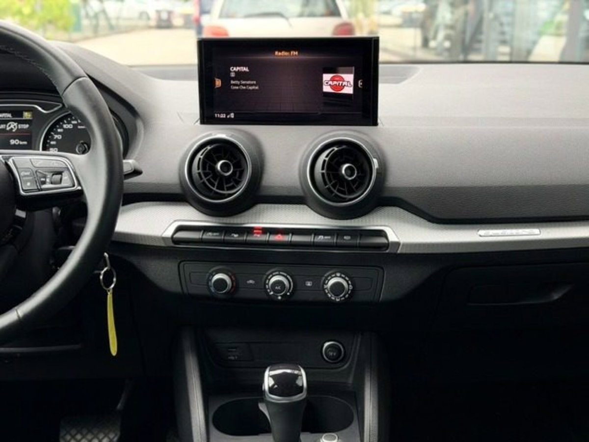 Audi Q2 Q2 35 TDI (14)